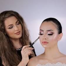 makeup courses in dubai