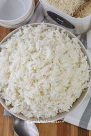 1 bowl of cooked rice has about 136 calories and a plateful of cooked rice has 272 calories which is about 80 grams a plate. How To Cook Rice Spend With Pennies