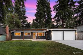 gr lawn redmond wa real estate