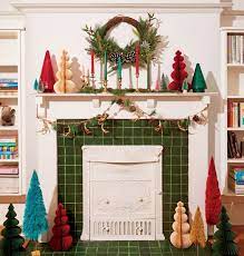 Decorate Your Mantel For The Holidays