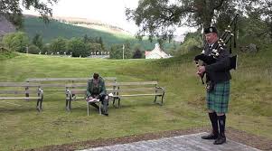 Das braemar gathering findet jedes jahr am ersten samstag im september in der schottischen ortschaft braemar in aberdeenshire statt. Prince Charles Opens Virtual Highland Games 2020 In Braemar Aberdeenshire Newscolony