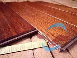 Terdapat lantai kayu dari material yang bagus yang tahan air serta tidak mudah dimakan rayap. 10 Produk Lantai Parket Kayu Merbau Dan Kelebihan Kekurangannya Rajawali Parket Indonesia