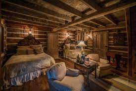East Texas Log Cabin Small House