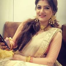 Wear low waist ones sarees are the best dresses to show curves such as lower back and you can guess the rest… by the way whom do you wish to seduce with a hot saree. 100 Srabanti Chatterjee Hot Beautiful Hd Photos Wallpapers 1080p 798x998 2021