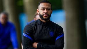 To celebrate the man himself delivered a freestyle for his fans aswell as 5 giveaways on his page to thank. Football News Barcelona Close To Memphis Depay Free Transfer As Contract Expires Paper Round Eurosport
