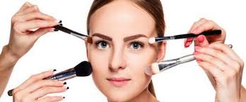 9 tips makeup kulit berjerawat gunakan