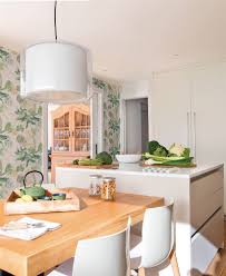 Nuestra selección de ambientes de papeles pintados, revestimientos, murales y molduras para cocinas y baños. Por Que Decorar Tu Cocina Con Papel Pintado