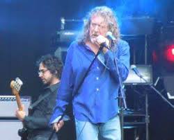 Robert anthony plant cbe was born august 20, 1948 in west bromwich, staffordshire, and is an robert plant restarted his solo career after led zeppelin finished in 1980, issuing his debut solo. Robert Plant Sigge Rocktours