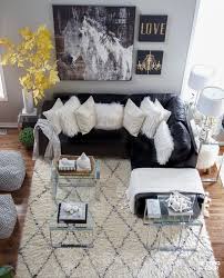 To Decorate A Cozy Family Room For Fall