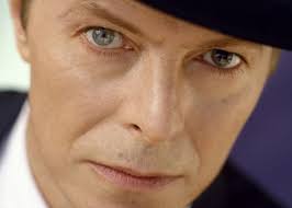 Oggi, 8 gennaio 2013, è il giorno del sessantaseiesimo compleanno di David Bowie. Ma invece di aspettare i meritati omaggi, il Duca Bianco ha deciso di fare ... - David-Bowie-nuovo-album-The-Next-Day-580x414
