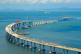RÃ©sultat de recherche d'images pour "entre la chine et hong kong le plus long pont maritime du monde"
