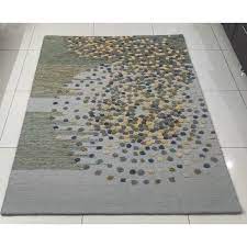 grey tufted multi circles woolen carpet