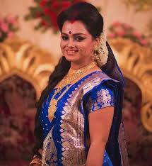 manually women makeup artist in west bengal