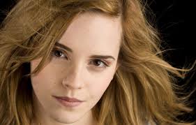 Emma watson's hair has chopped and changed dramatically over the years. Wallpaper Girl Close Up Portrait Actress Brown Hair Beautiful Emma Watson Emma Watson Black Background Photoshoot For The Film Harry Potter And The Half Blood Prince Jaap Buitendijk Images For Desktop Section Devushki