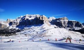 Provate il fascino di un giro delle dolomiti con gli sci. Le 5 Migliori Localita Sciistiche In Trentino Alto Adige Italia