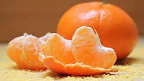 How can you tell if a clementine is moldy?