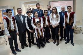 Картинки по запросу Армяне уникальный народ. Они не европейцы и не восточный народ