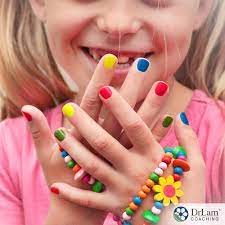 painting children s nails