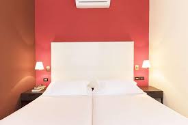 Baia palace is a modern hotel just 2 kilometres from bari palese airport and 3.1 miles from the city centre and its busy port. Hotel Bari Palese Buchen Best Western Hotel La Baia