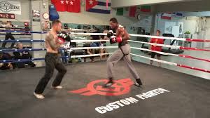 La pelea se lleva a cabo en breves. Boxeo Vs Kick Boxing Mamadou Goita Vs Juan Martos Boxeo Profesional Sparring Peleaboxeoko Youtube