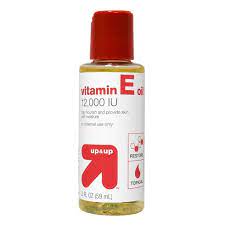 Vitamin e is an antioxidant that can help fight free radicals, which are molecules that damage the dna in cells. Vitamin E Dietary Supplement Oil 2 5 Fl Oz Up Up Target