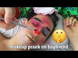 i do my boyfriends makeup while he s