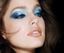 blue eyeshadow for your skin tone