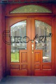 Las puertas de madera para entrada principal son especiales en su instalación para el exterior, siempre deben lucir como un estilo moderno. Puertas De Madera Euro Art Guatemala