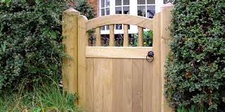 Wooden Gates Trident Gates
