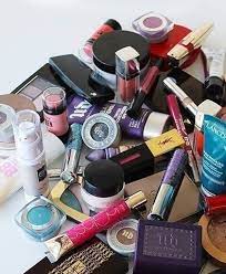 10 signs you re addicted to makeup