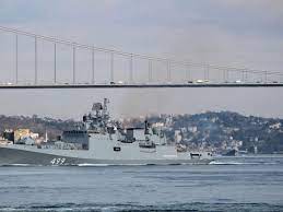 Russia abandons Admiral Makarov warship ...