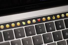 how to insert emoji in macos mail