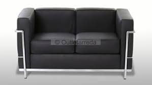 Disponibili anche la poltrona e il divano a tre posti. Divanetto Replica Lc2 Le Corbusier 2 Posti 100 Made In Italy Outletarreda