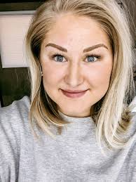 A separate colour for the eyebrows would allow us to better recreate characters from other games and series. Microblading Review With Blonde Hair Madison Fichtl