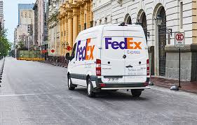 The head office is in memphis, tennessee. Fedex Express Delivery Courier Shipping Services Mexico