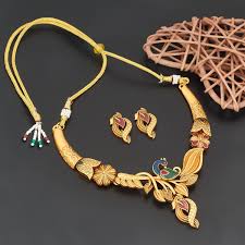 br golden gold plated necklace set