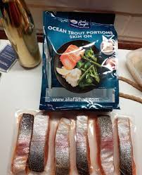 Cara masak ikan salmon untuk resep pasta ini: Kari Kepala Ikan Salmon