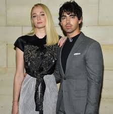 Everything we know about sophie turner and joe jonas' wedding plans so far. Why Sophie Turner Got Engaged To Joe Jonas At A Young Age