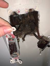 If you intend to do any light switch wiring, you should first familiarize yourself with a few troubleshooting tips. Help With Replacing A Light Switch I Can T Identify The Ground Because The Wiring Is So Old Electrical