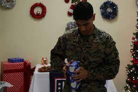 c foster uso hosts holiday dinner