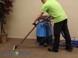 portable carpet cleaning machine