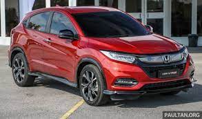 The vehicle has 1.5 litre benzine engine. Honda Hr V Facelift Launched In Malaysia Four Variants Including Hybrid From Rm109k To Rm125k Paultan Org
