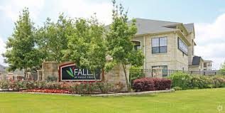 falls at eagle creek apartments for