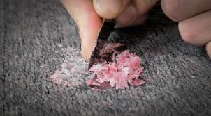 how to get wax out of carpet