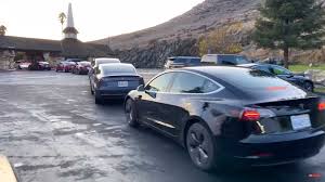Thanksgiving Turns Yellow Light On For Tesla Supercharger Availability