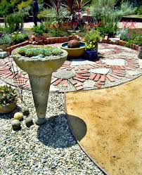 Patio Design Ideas That Use Mixed Materials