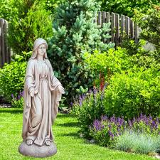 Outdoor Garden Statue Or Lady Of Grace