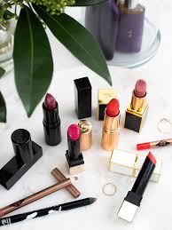 5 best tips for long lasting lip color