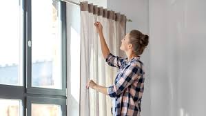 how to put curtains without drilling