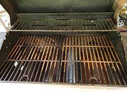 can you burn rust off grill grates